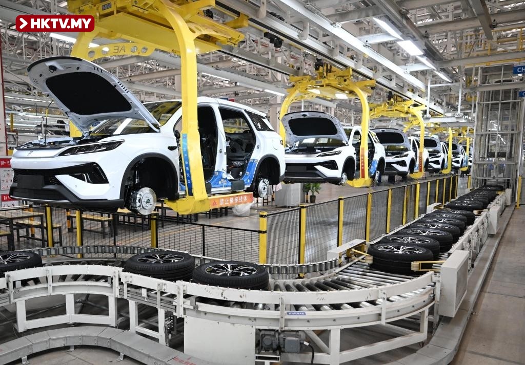 Four departments call for safety with 30 car manufacturers