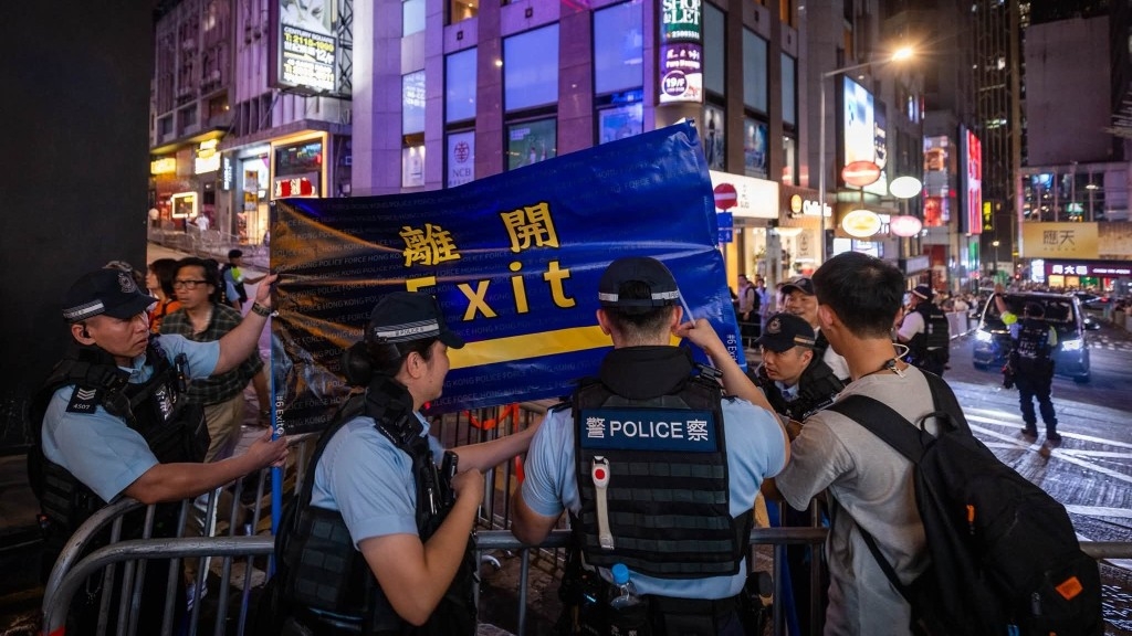 Anti-Halloween Crowds at Lan Kwai Fong, Exit D1 of Central Station Temporarily Closed