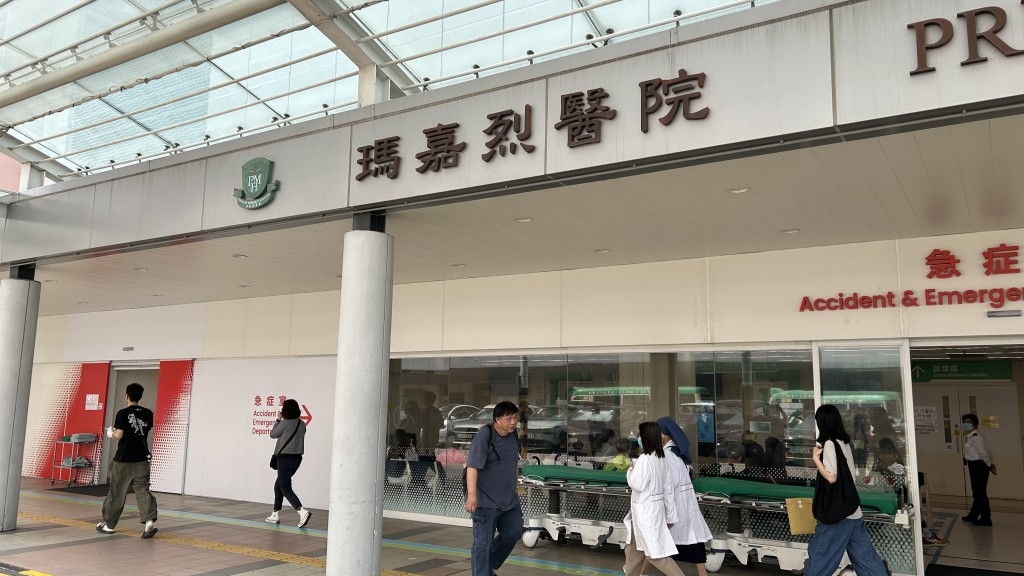 Worker's Middle Finger Severed by Paper Packager at Waste Paper Company in Kwit Street Industrial Estate