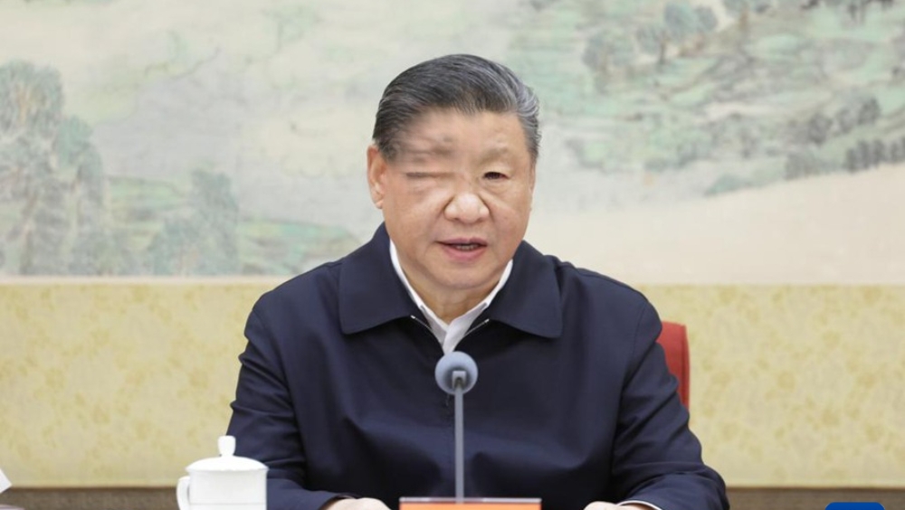 Xi Jinping Hosts Politburo Meeting, Calls for Upholding High Pressure on Anti-Corruption Efforts