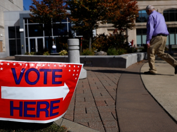 Trump pledges million-dollar voter fraud reward